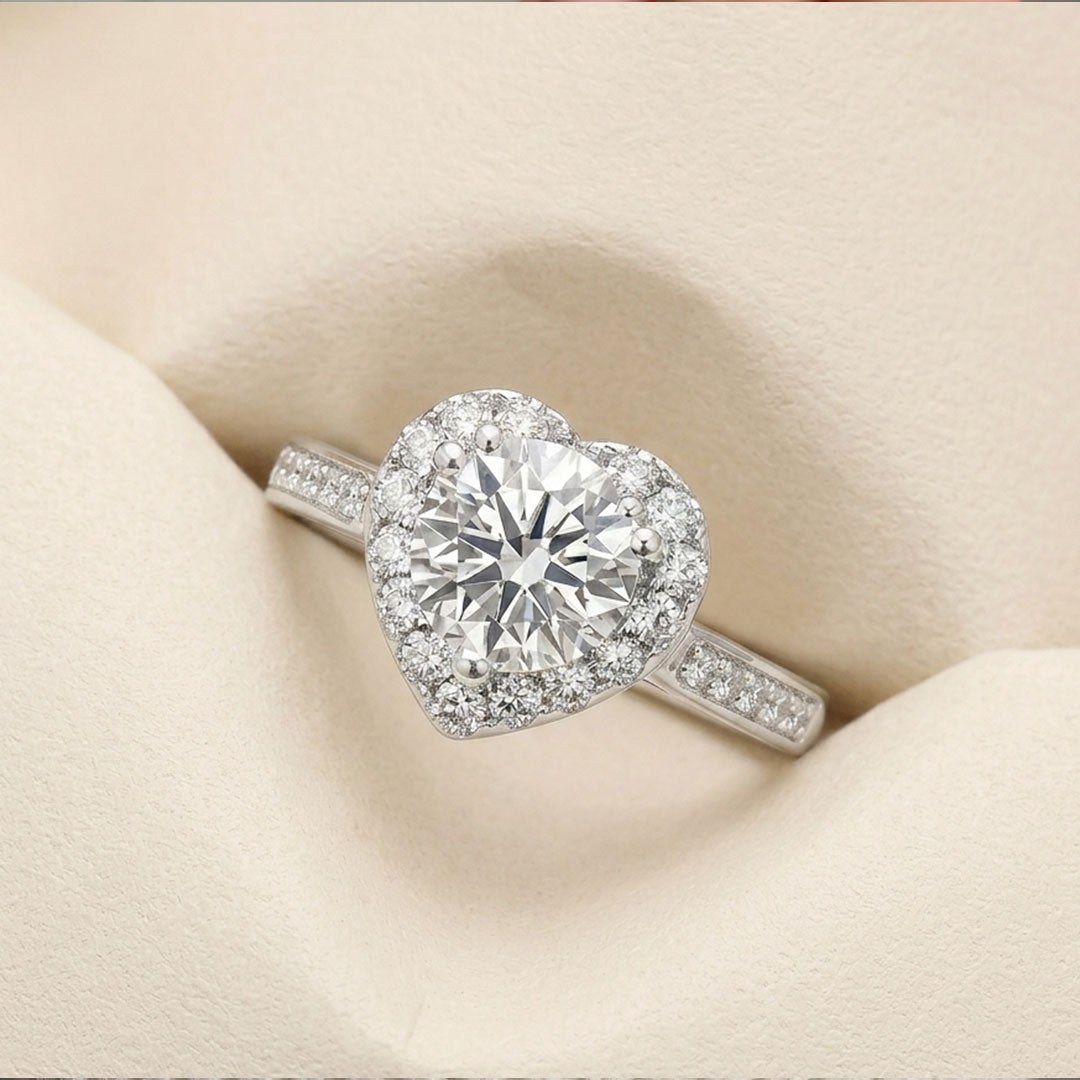 Amoura Heart Ring