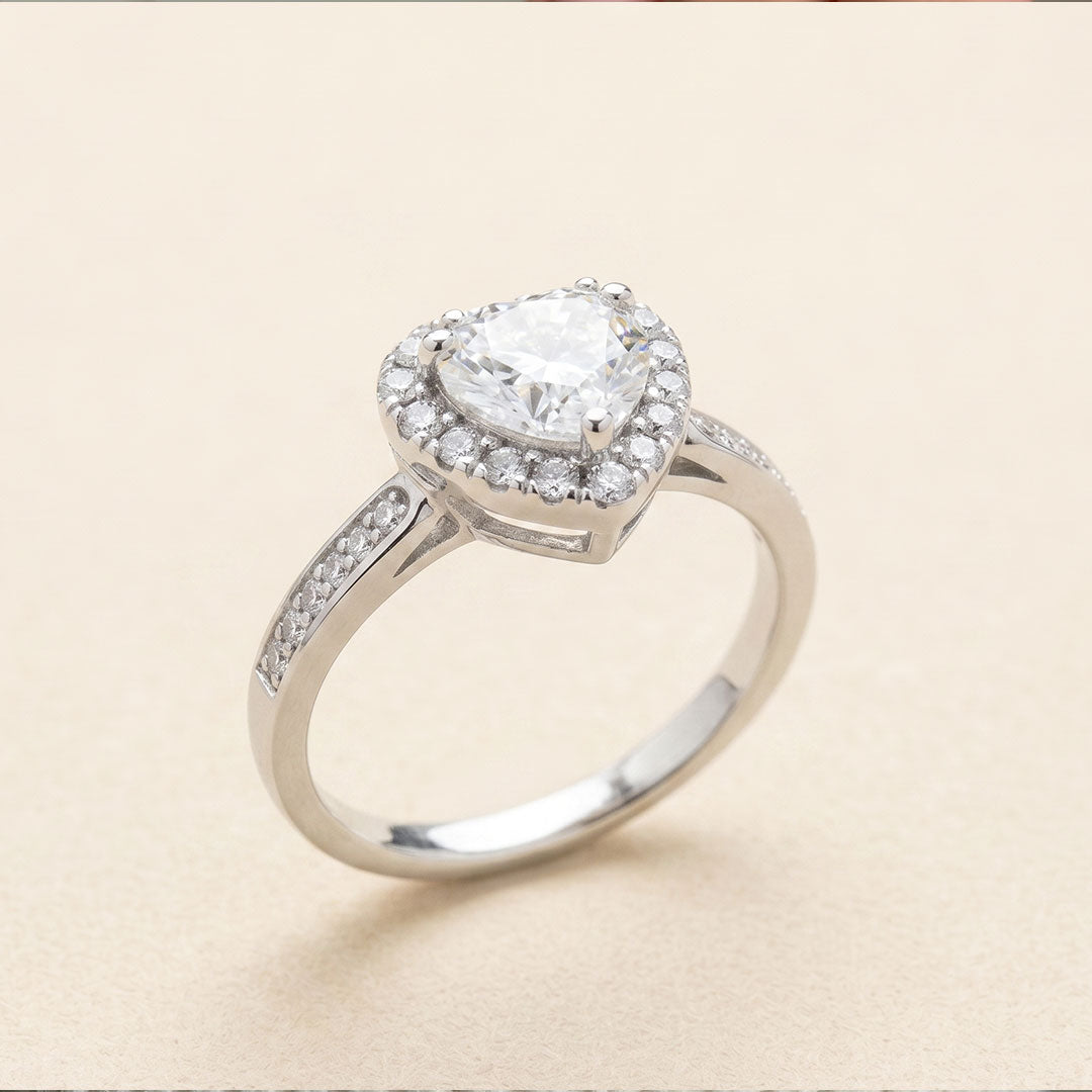 Amoura Heart Ring
