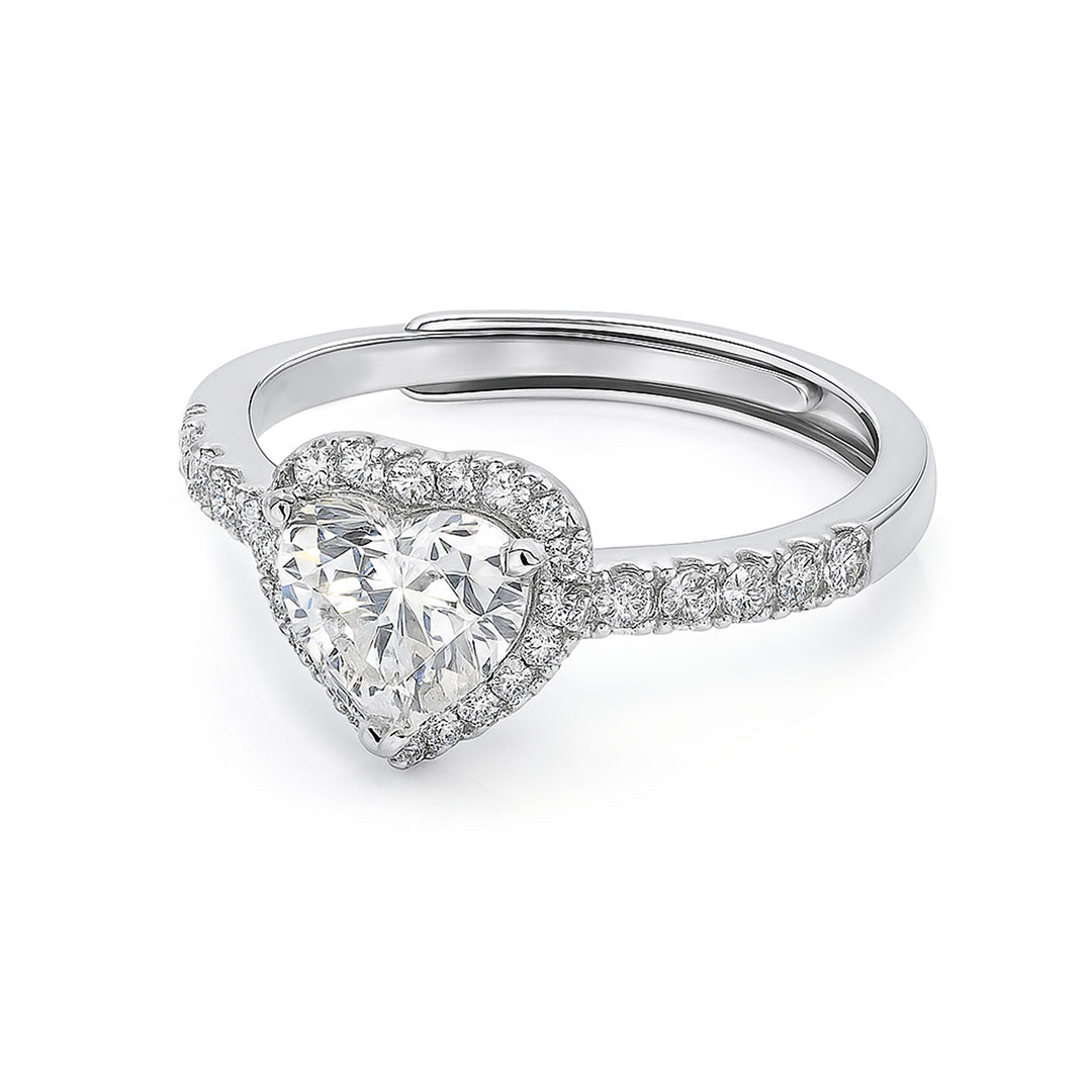 Amoura Heart Ring