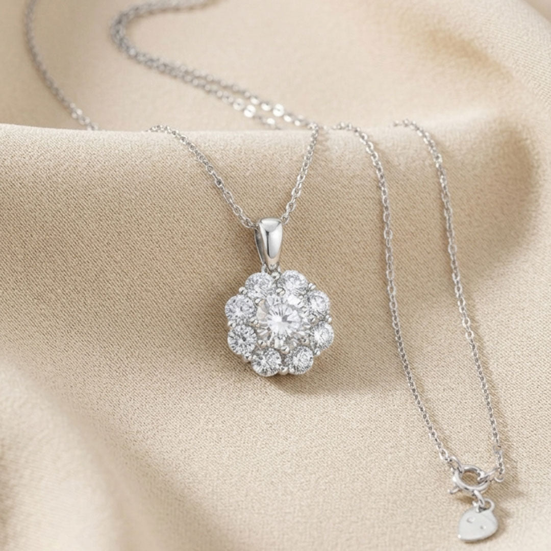 Evelyn Bloom Necklace