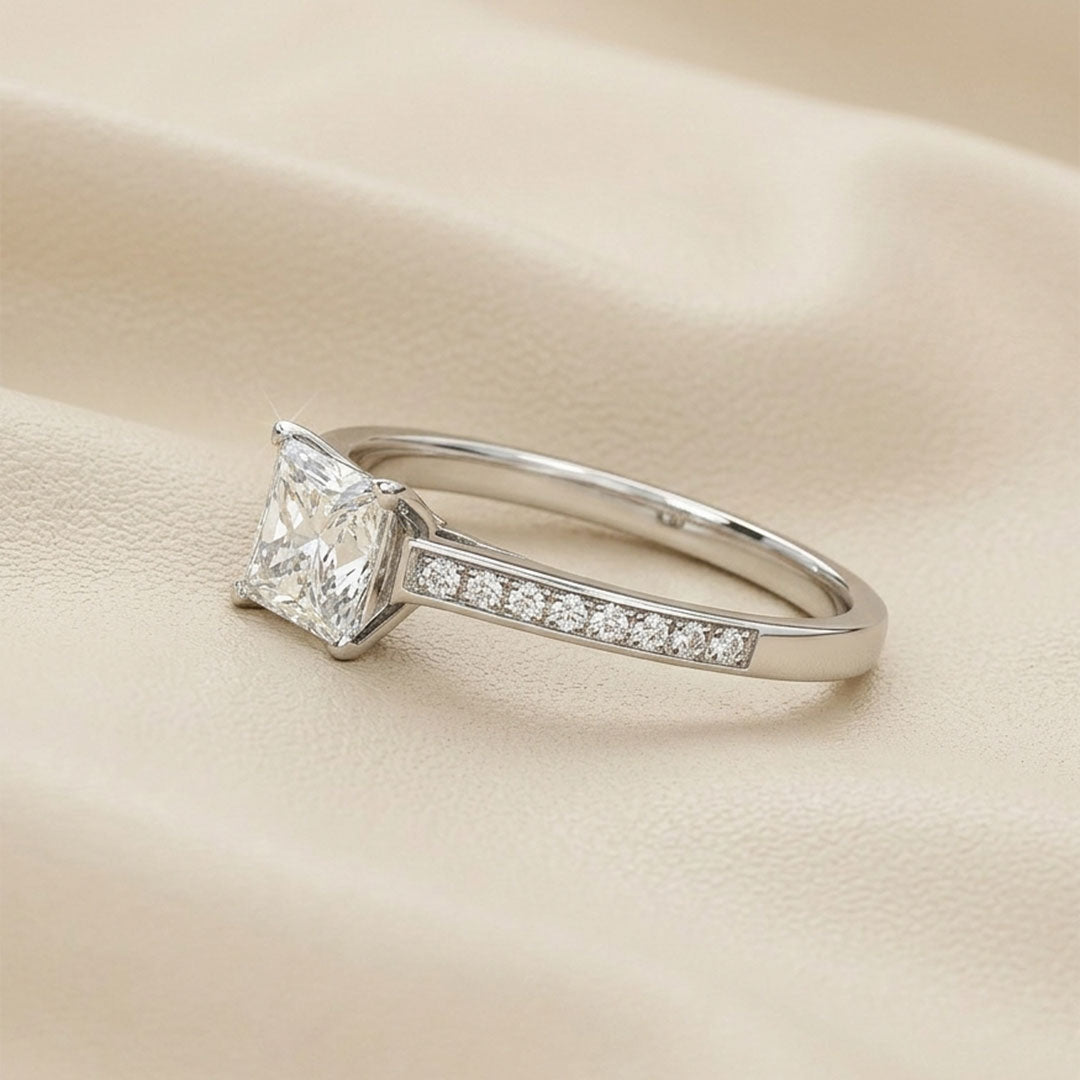 Eline Signature Ring
