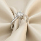 Eline Signature Ring