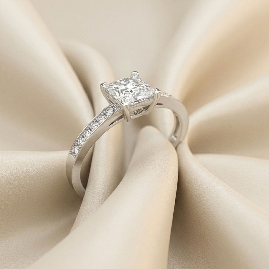 Eline Signature Ring