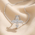 Livia Clover Pendant