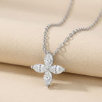 Livia Clover Pendant