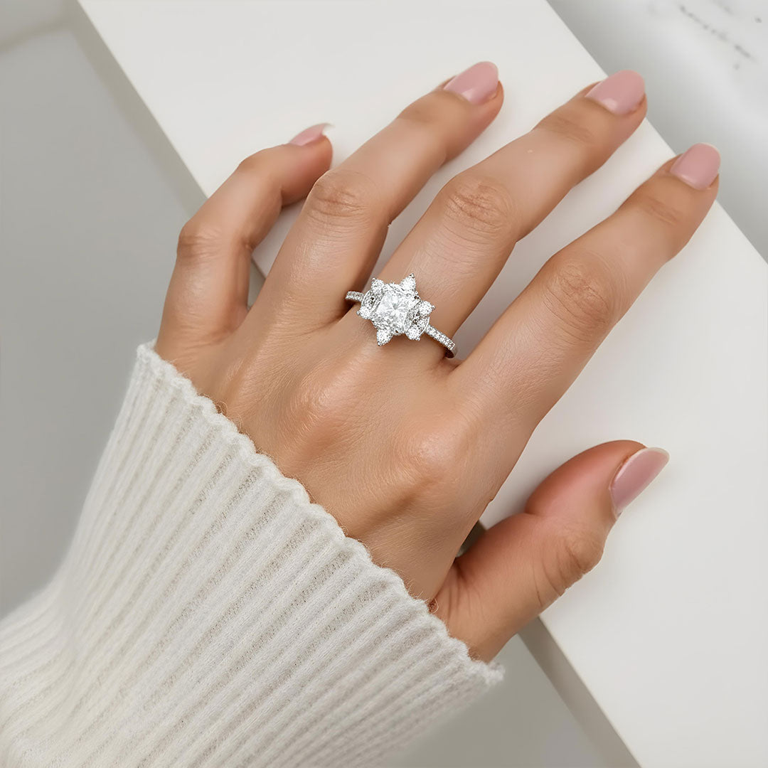 Elowen Star Ring