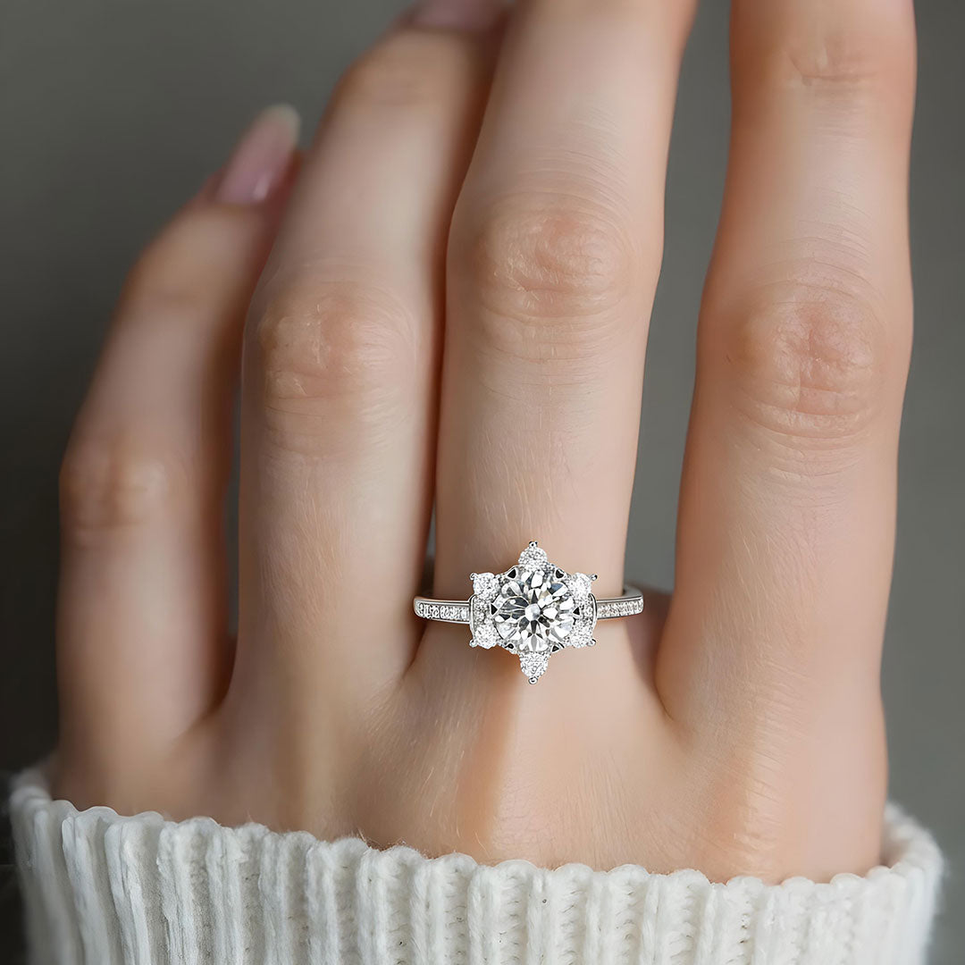 Elowen Star Ring