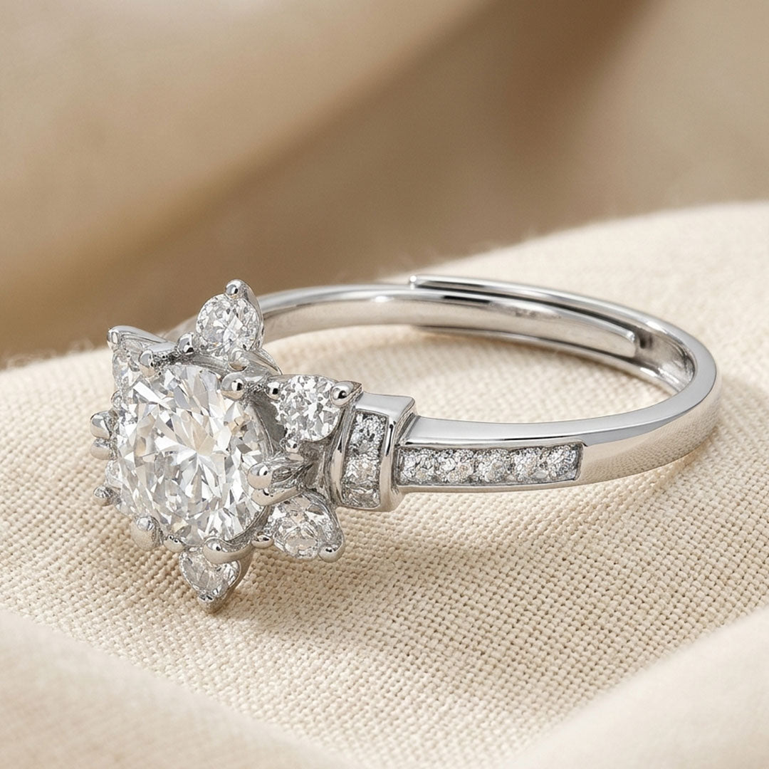 Elowen Star Ring
