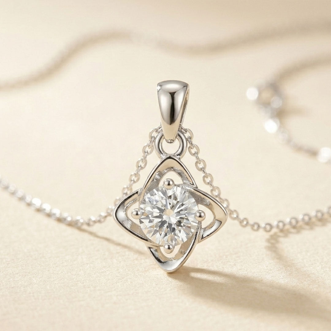 Elara Frame Necklace