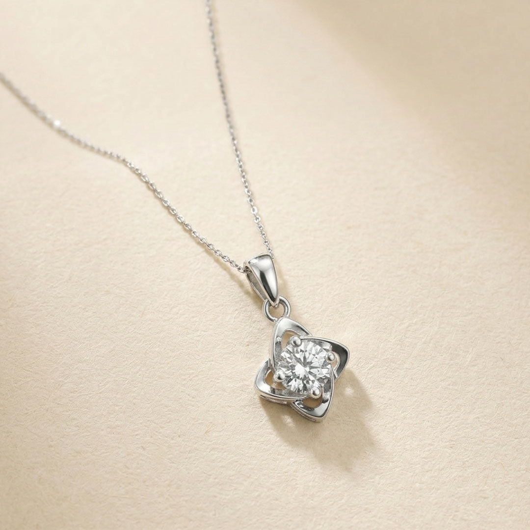 Elara Frame Necklace