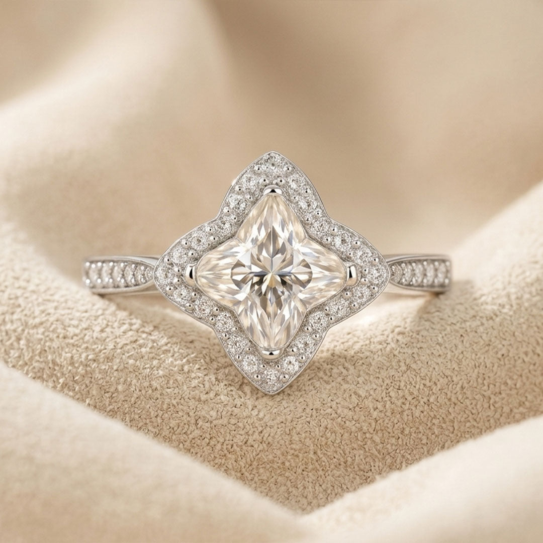 Ira Lilium Ring